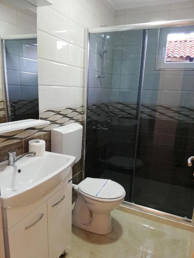 Apartments Naumovski Ohrid Bagian luar foto