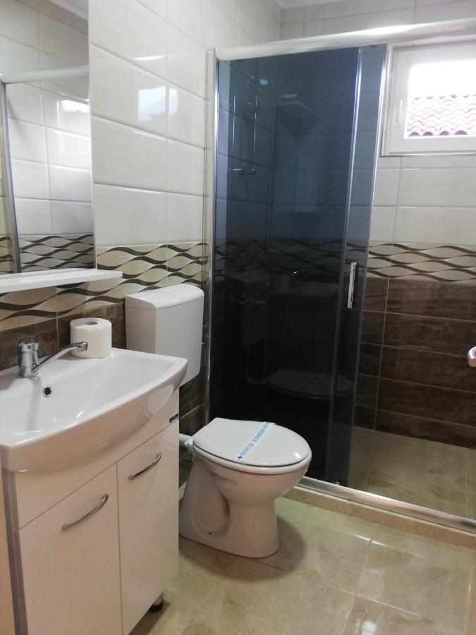 Apartments Naumovski Ohrid Bagian luar foto