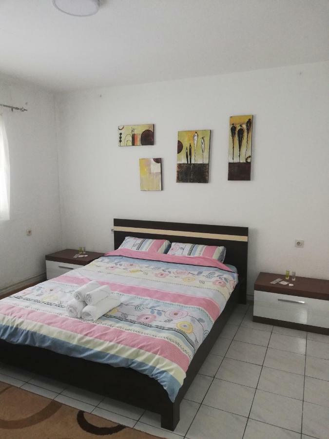 Apartments Naumovski Ohrid Bagian luar foto