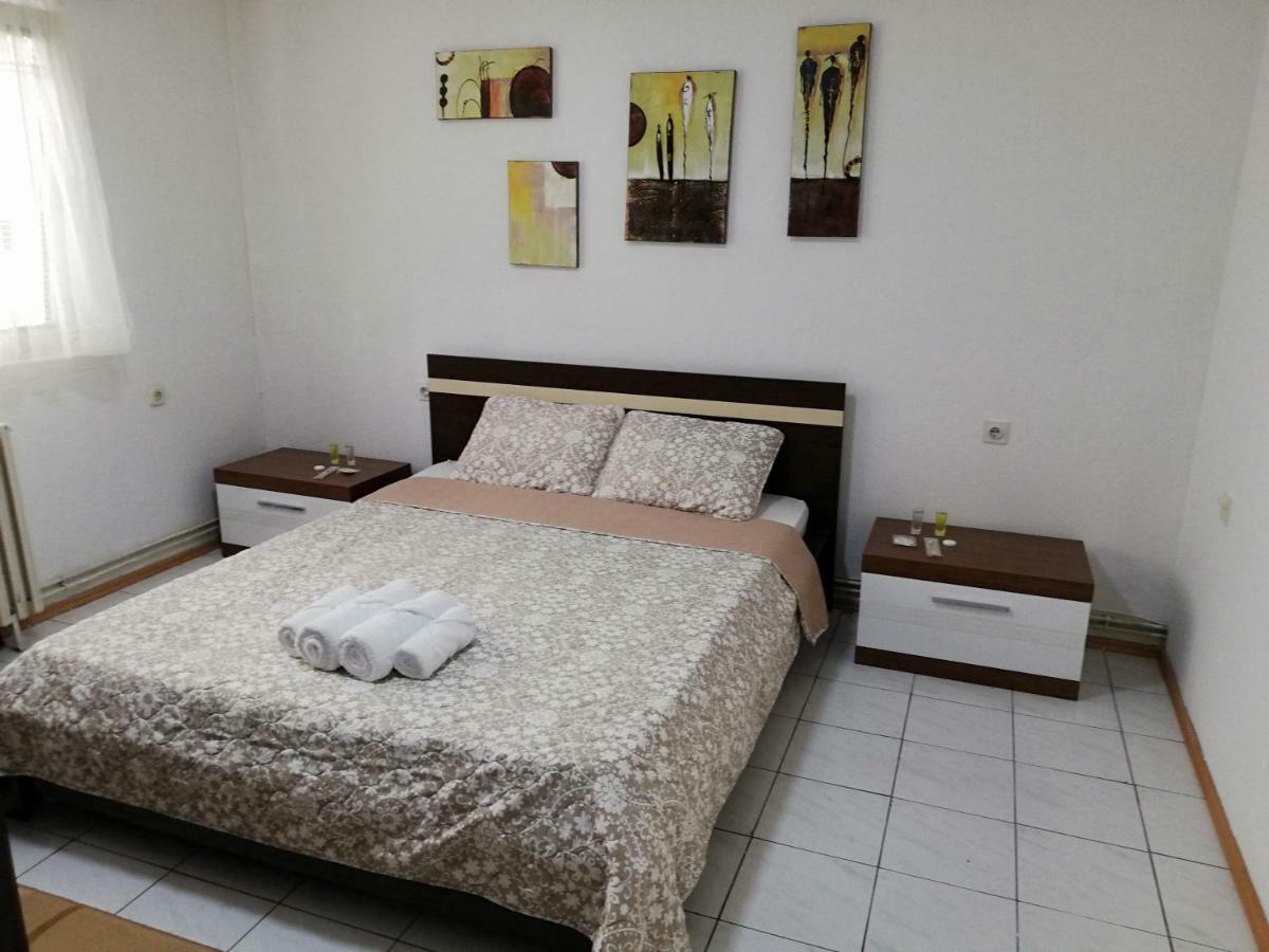 Apartments Naumovski Ohrid Bagian luar foto